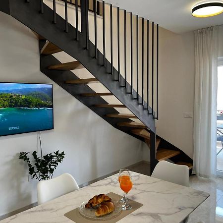 Holiday Home Bajlo Zara Esterno foto