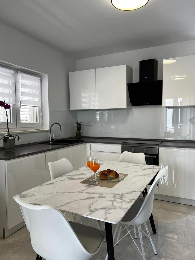 Holiday Home Bajlo Zara Esterno foto
